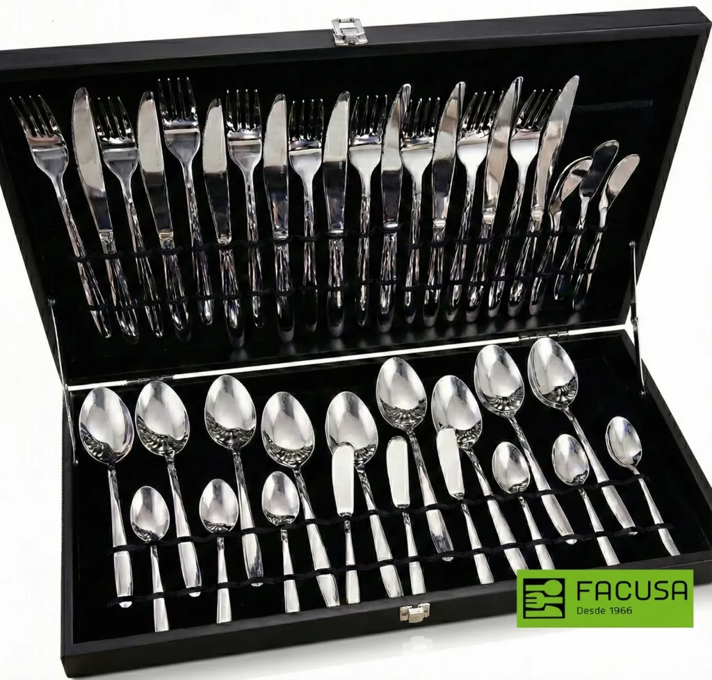 Set de Cubiertos Facusa de 42 piezas -Acero Inoxidable